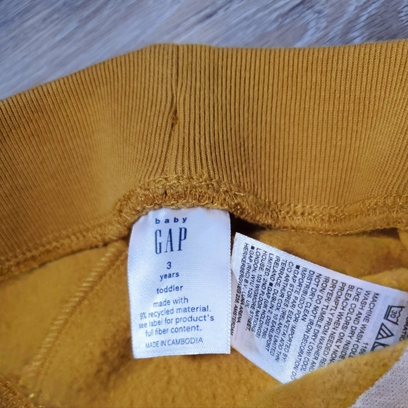 GAP toddler boy's mustard yellow joggers Size 3 - Picture 5 of 6